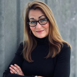 Jennifer Hanson